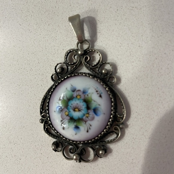 Vintage Russian Porcelain Hand Painted Flower Silver Filigree-Pendant & Brooch - Picture 7 of 8